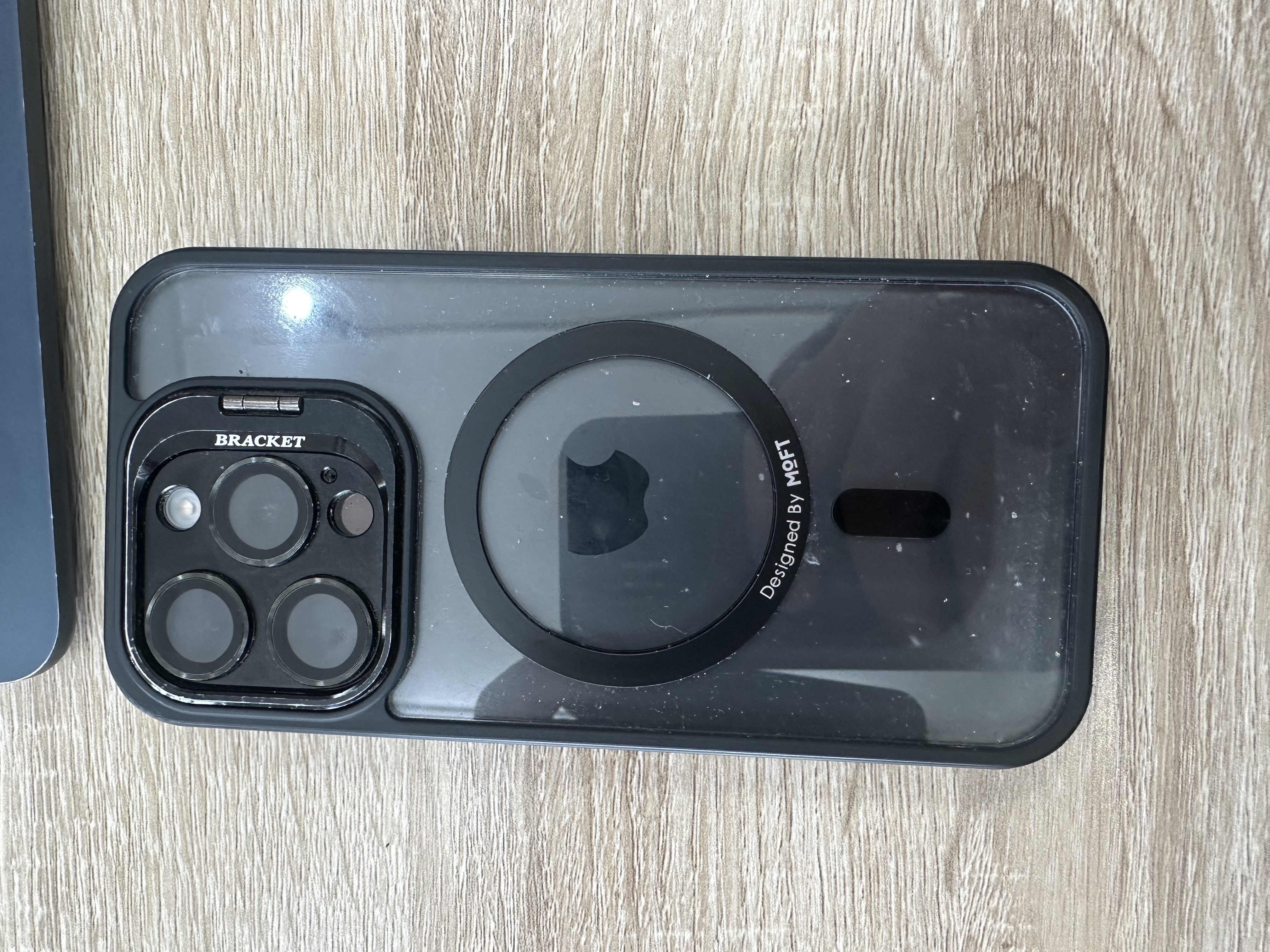 iPhone15カメラレンズ修理｜宮古島・下地島から即日40分