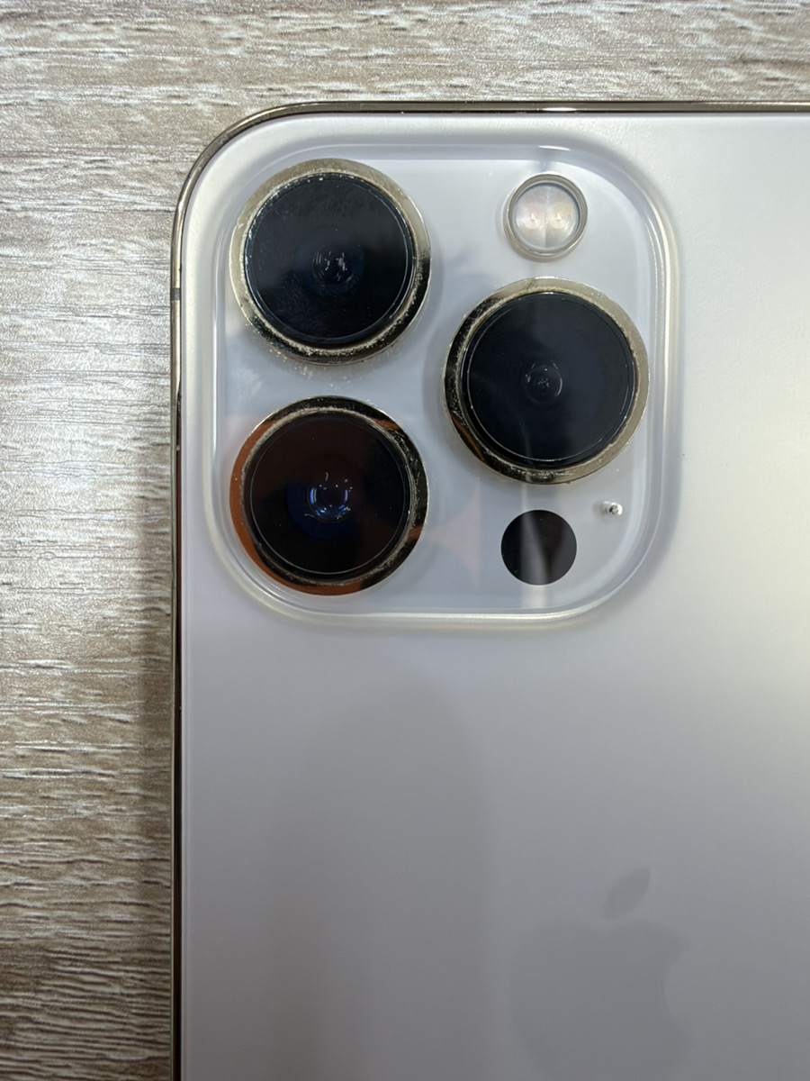 iPhone13ProMaxカメラレンズ修理｜宮古島・下里から即日30分