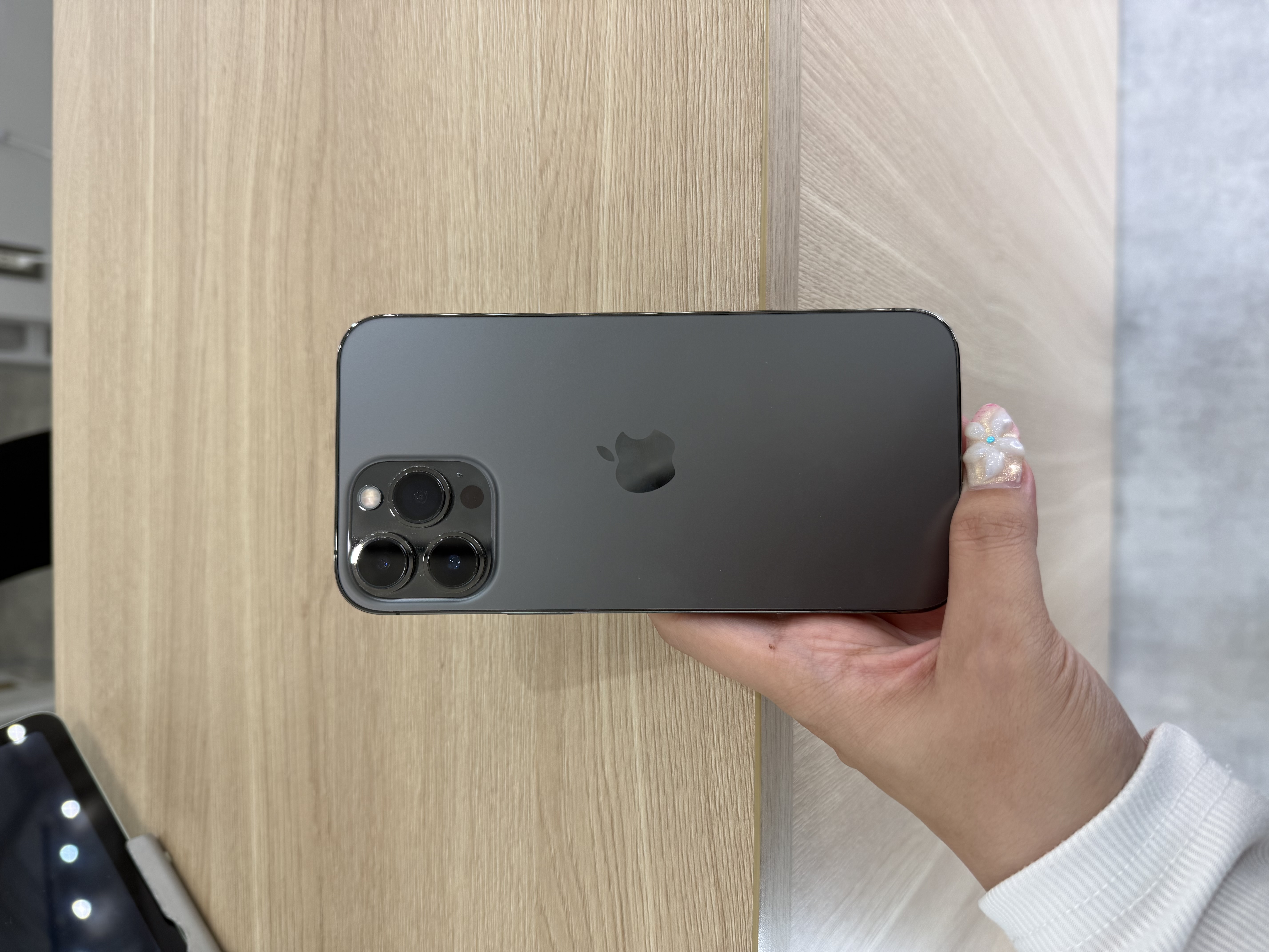 iPhone13ProMaxバッテリー交換を那覇で｜赤嶺から20分