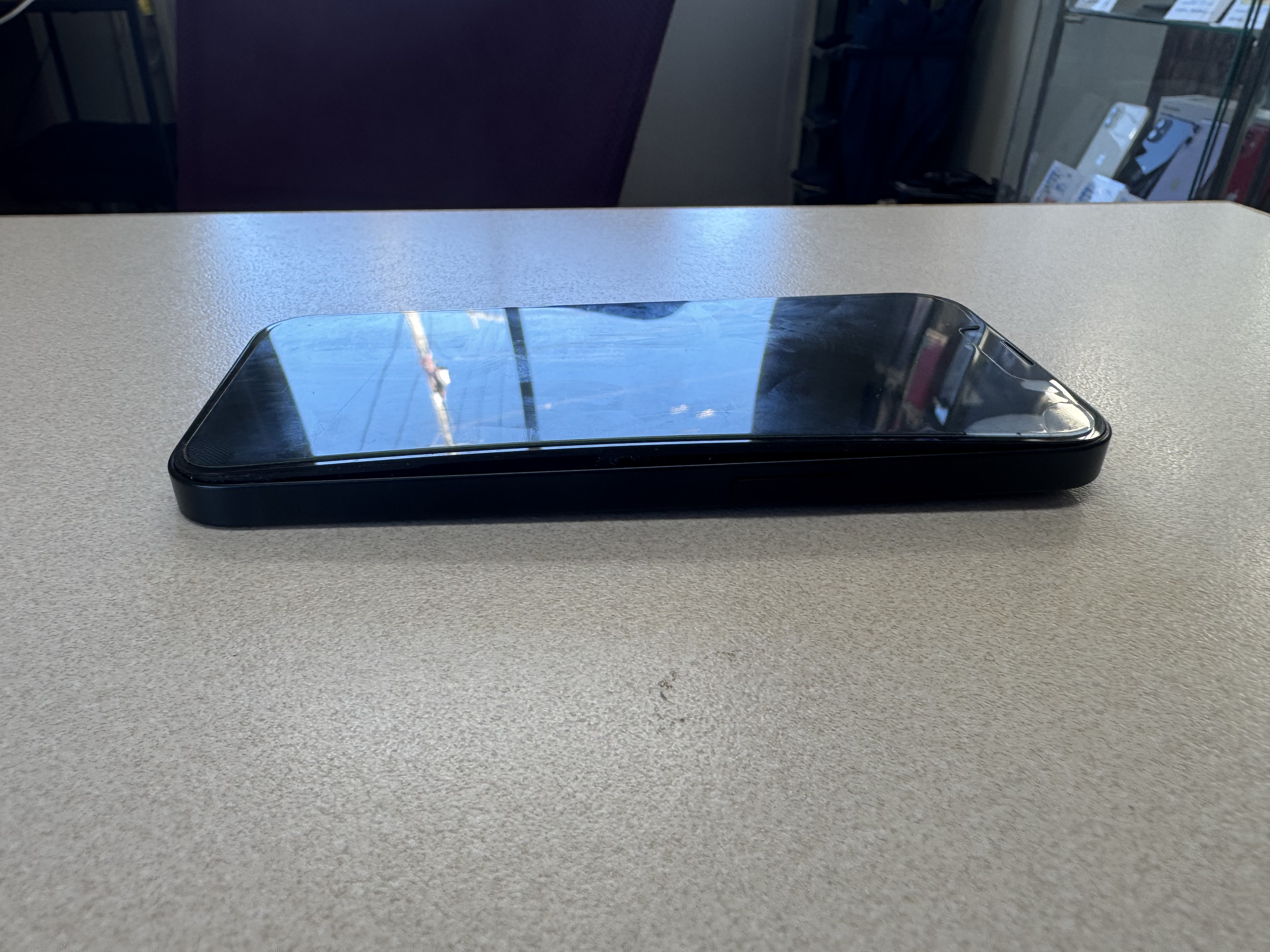 iPhone13　バッテリー交換【石垣店】