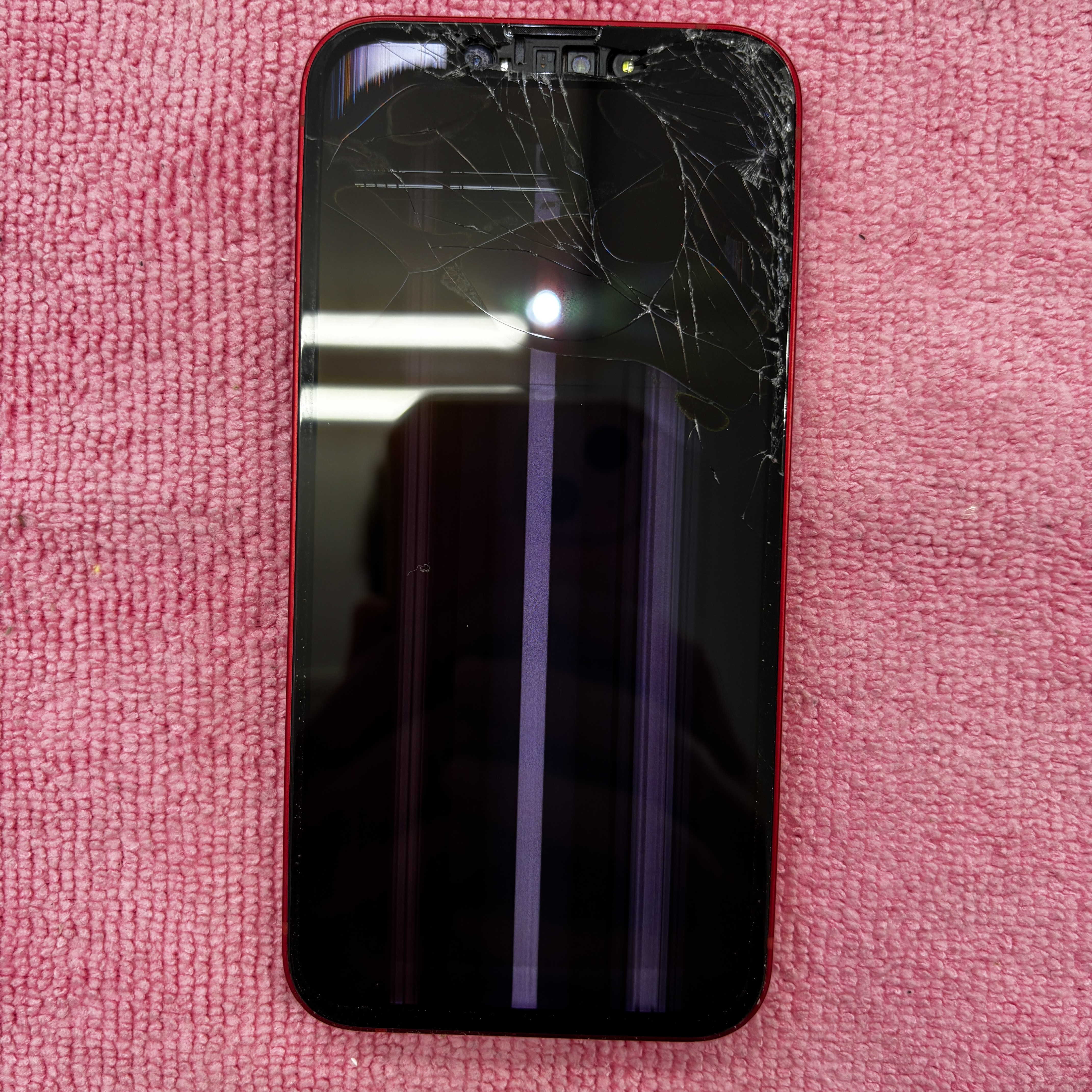iPhone13 画面修理【那覇店】