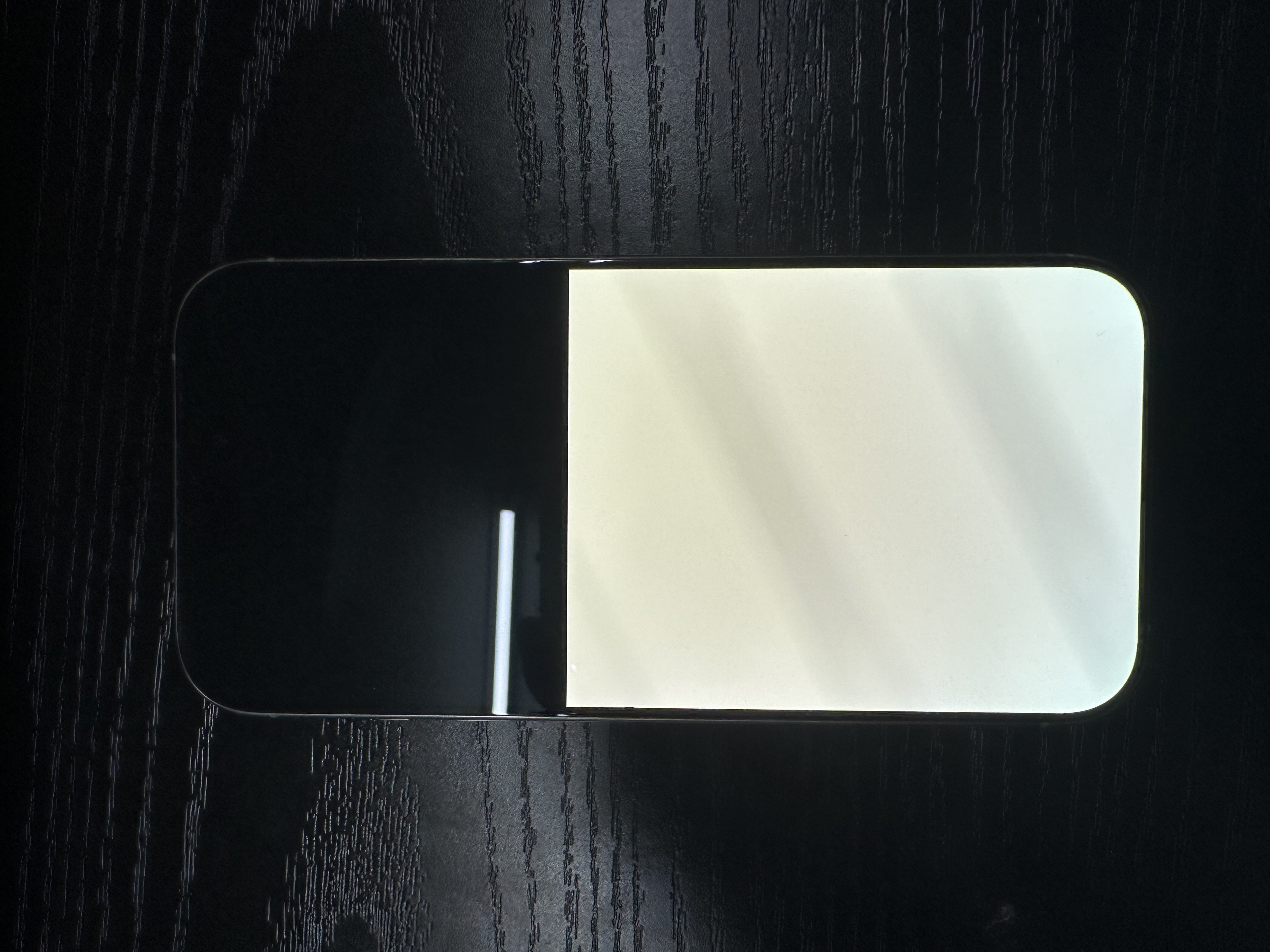 iPhone 16Pro　画面交換修理【石垣店】