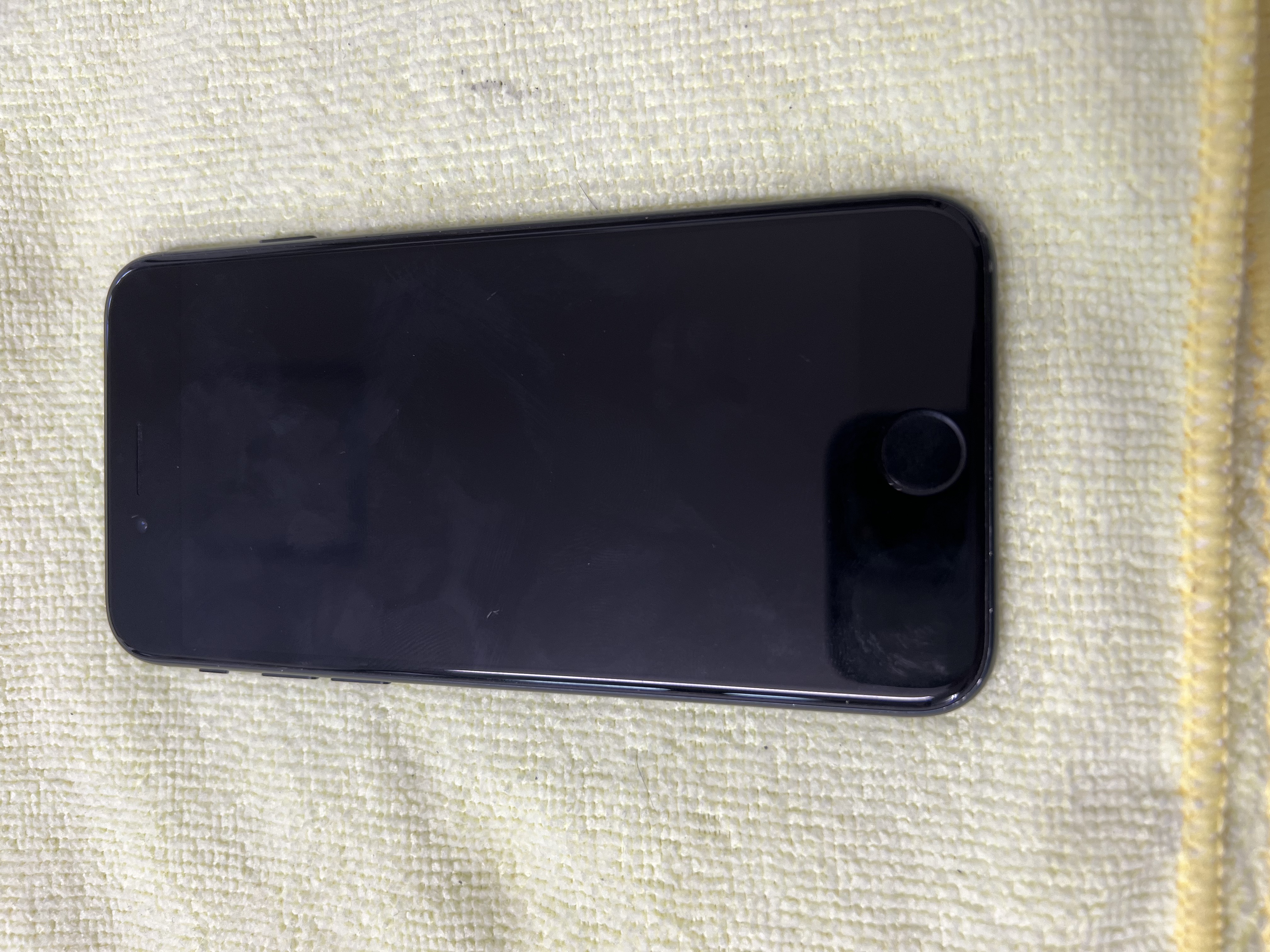 iPhoneSE3 画面修理【浦添店】
