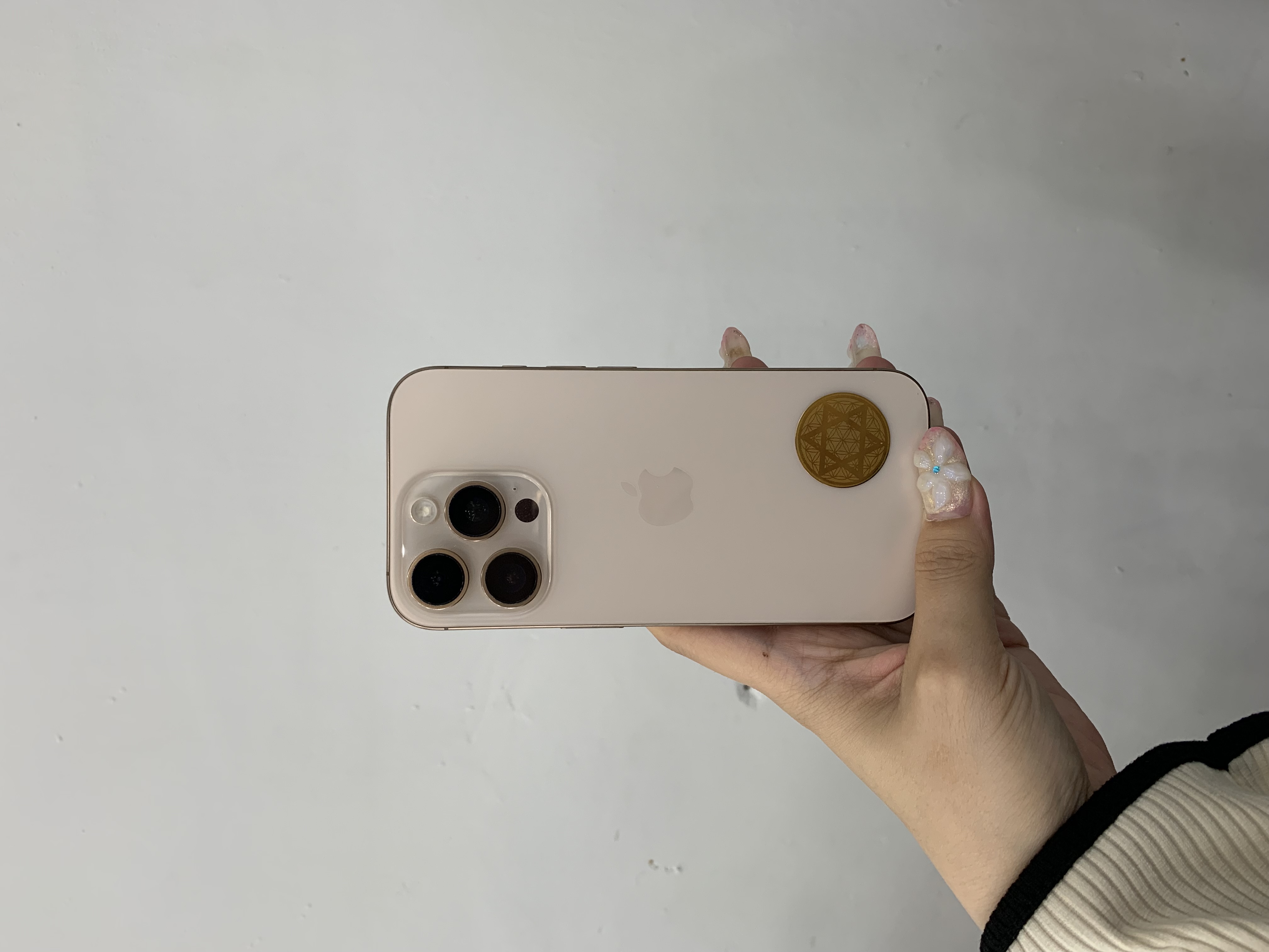iPhone16Proカメラレンズ修理を那覇で｜南風原町から30分