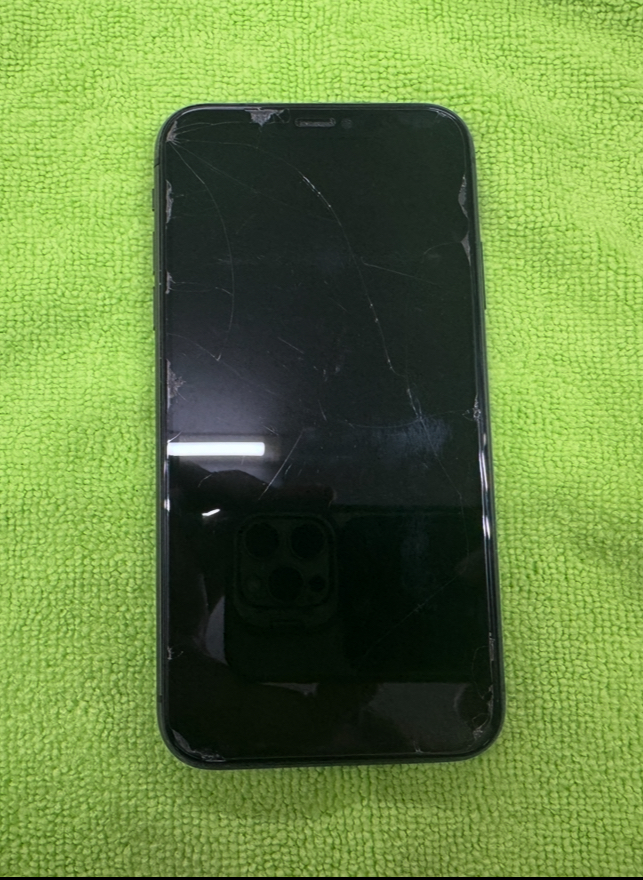 iPhone11画面交換|石垣島・観光のお客様から即日修理30分