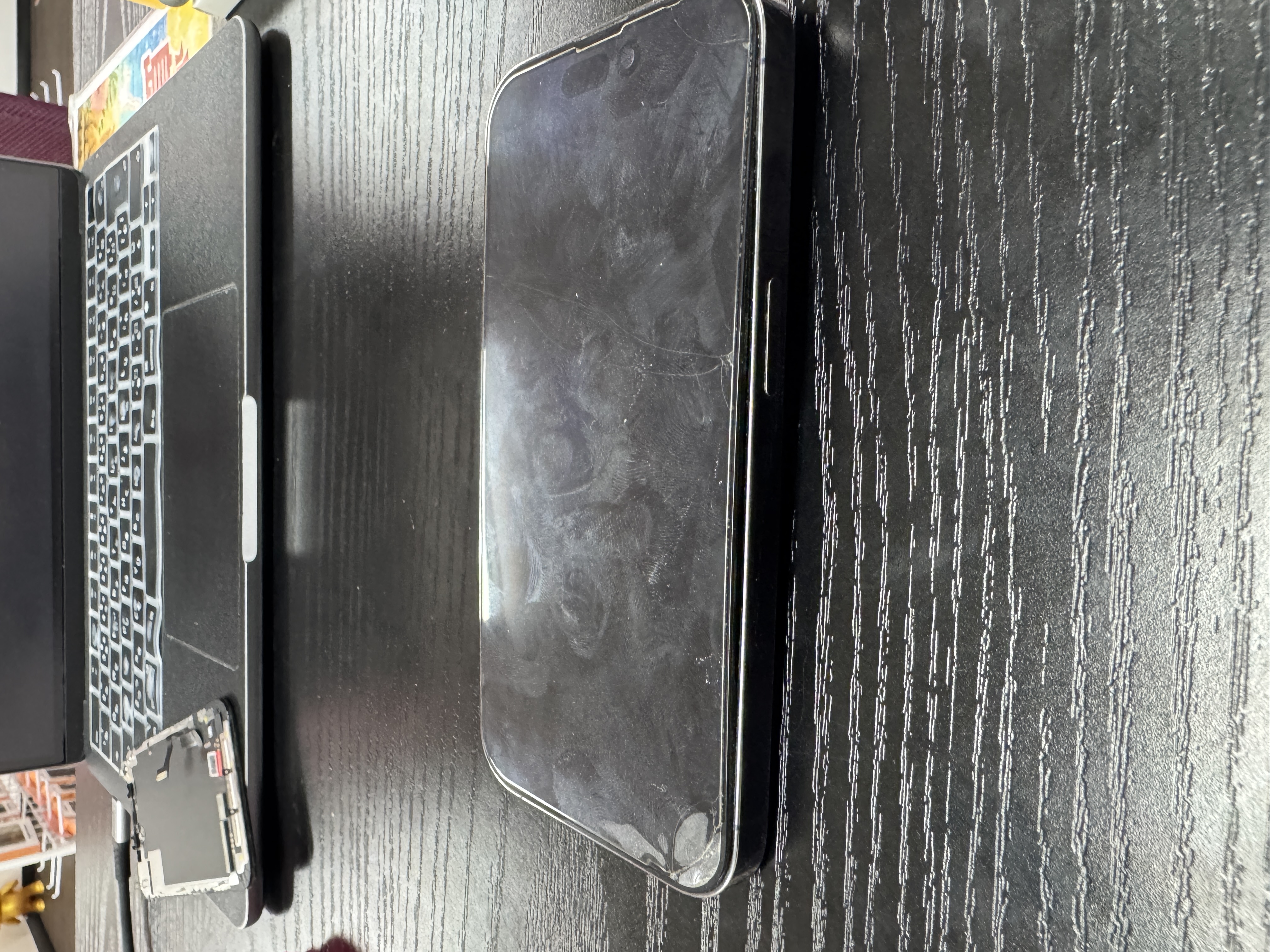 iPhone14ProMaxバッテリー交換を石垣で｜石垣港離島ターミナルから即日