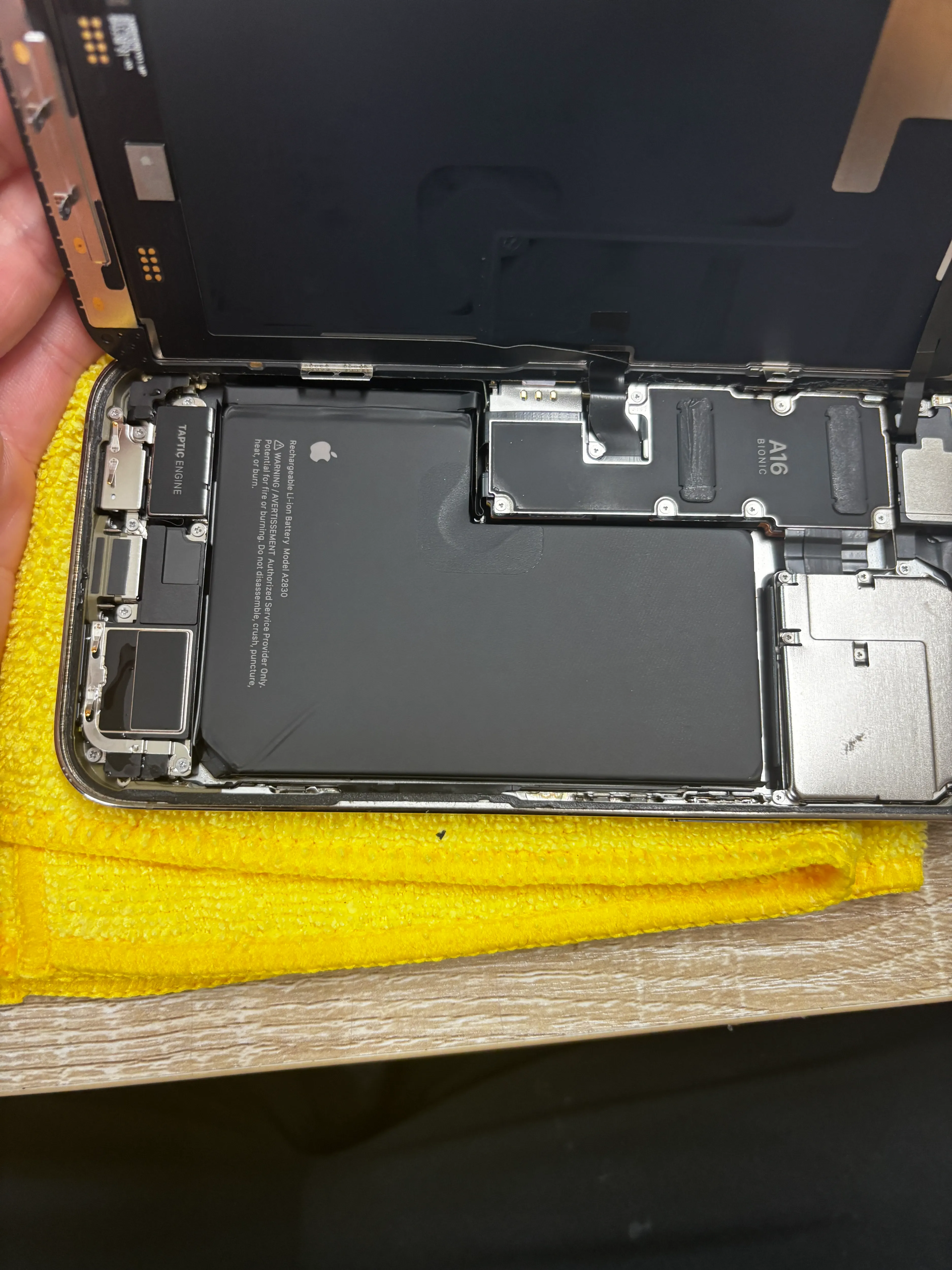 【iPhone 14 ProMax】水没修理