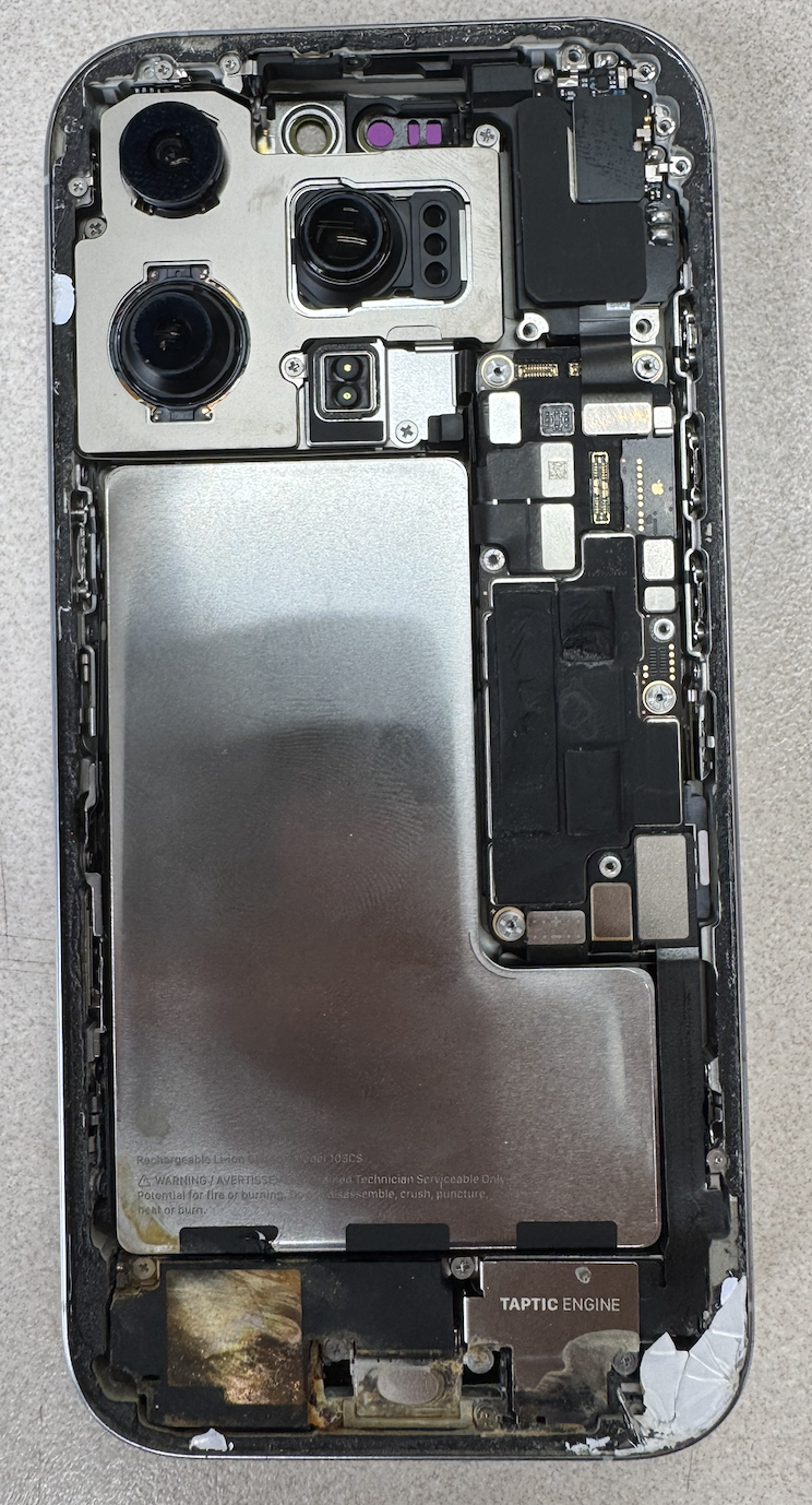 iPhone16Pro 水没修理【浦添店】