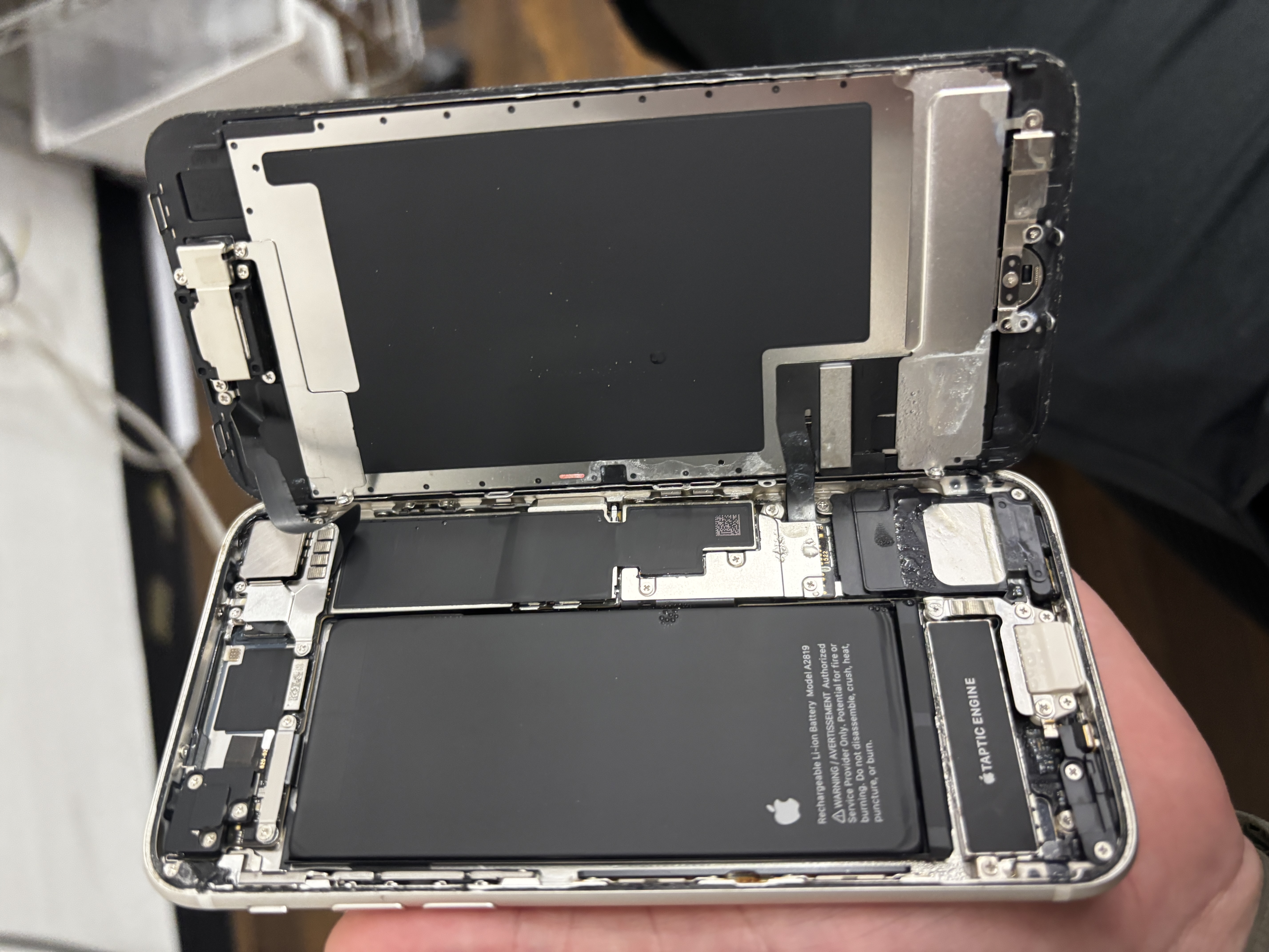 iPhoneSE3 水没修理【那覇店】