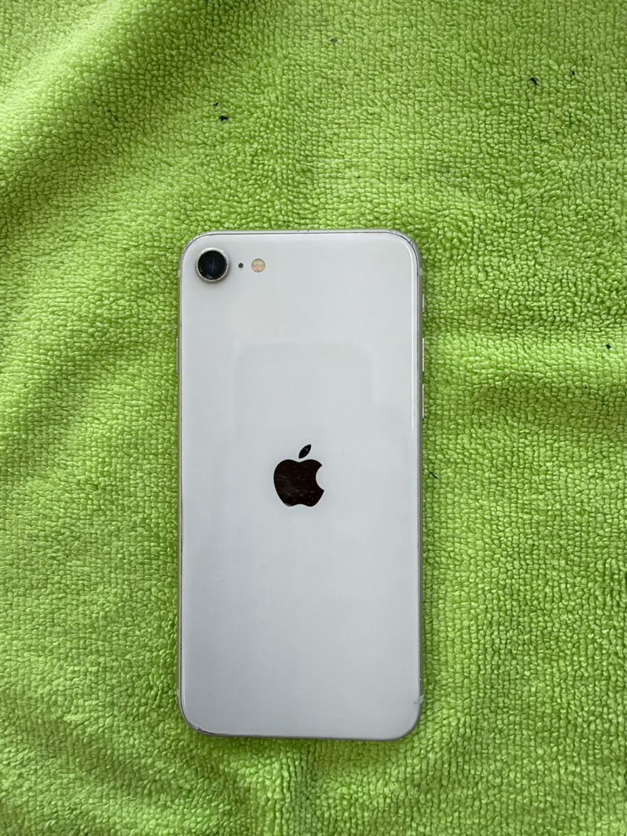 iPhoneSE3バッテリー交換を浦添で｜浦添大公園から30分