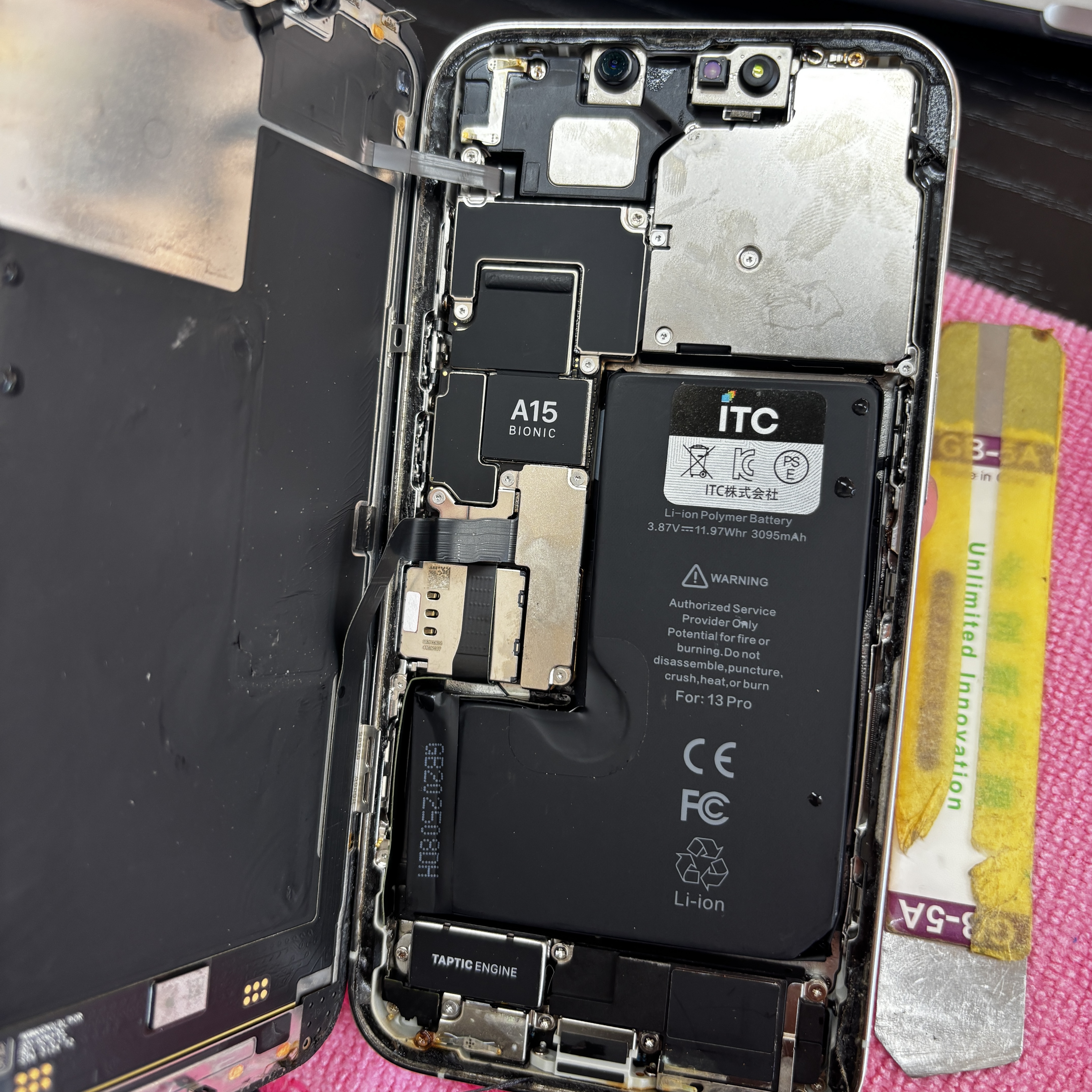 iPhone15ProMax水没修理｜石垣・真栄里から即日60分
