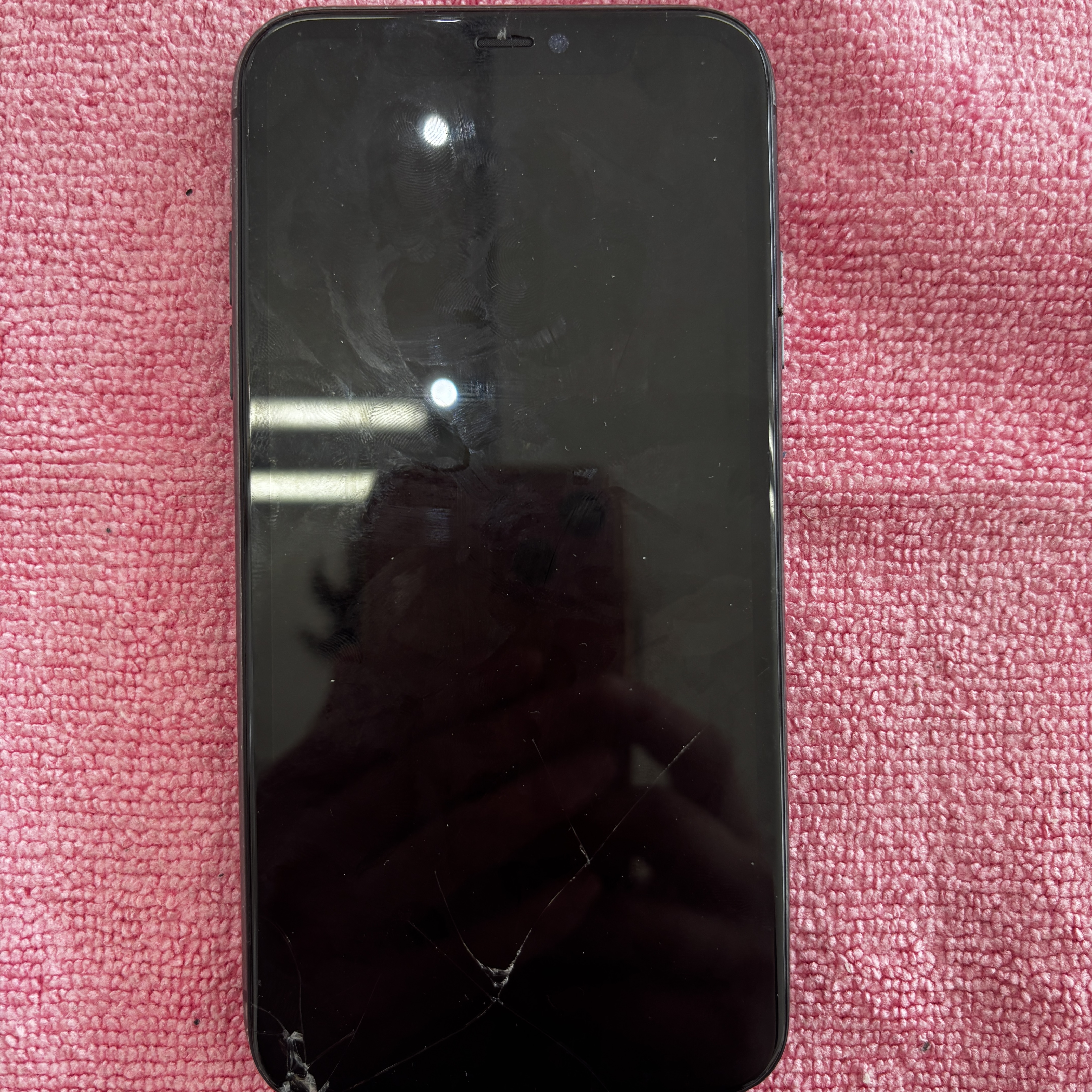 iPhone11 画面修理【那覇店】