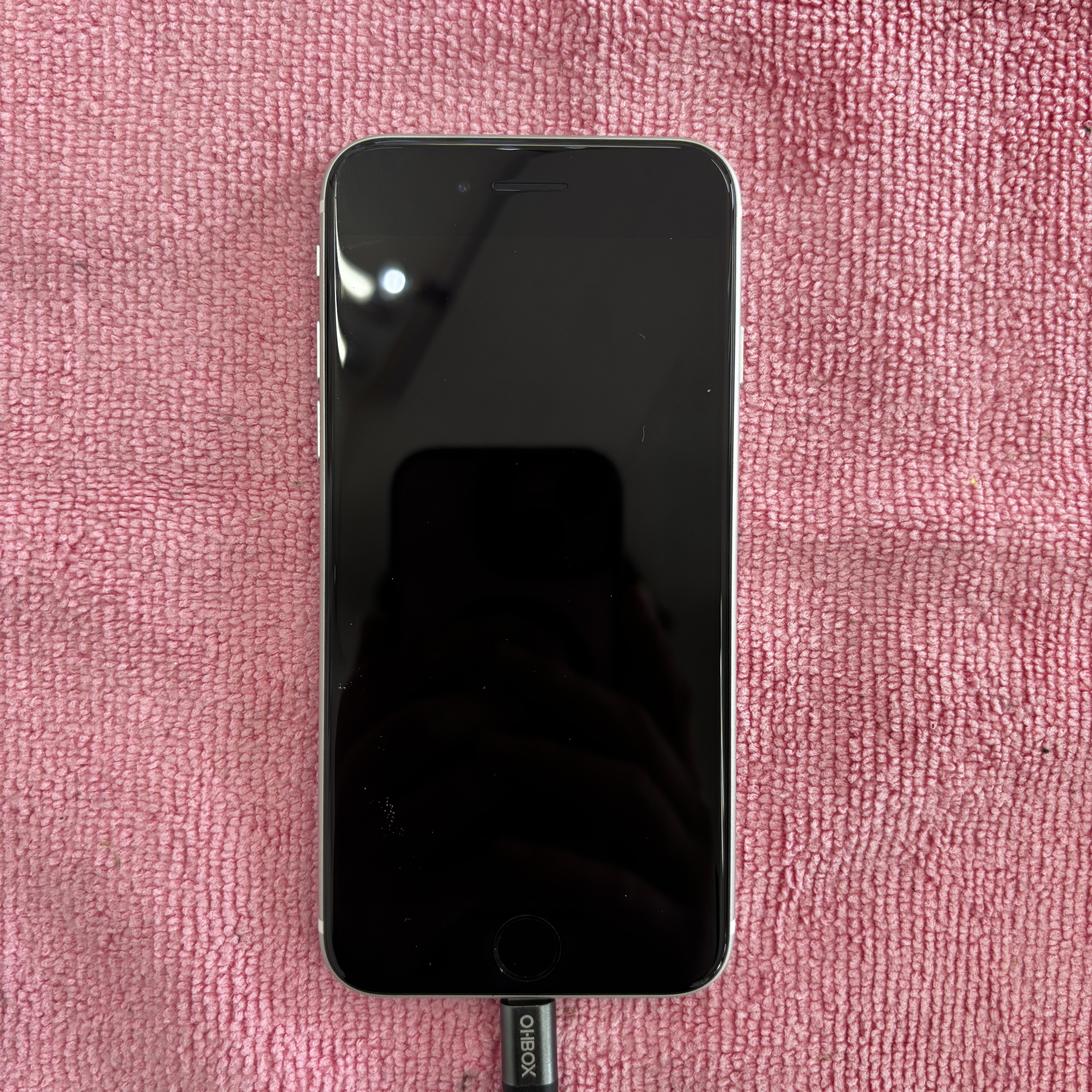 iPhoneSE2 充電口交換【那覇店】