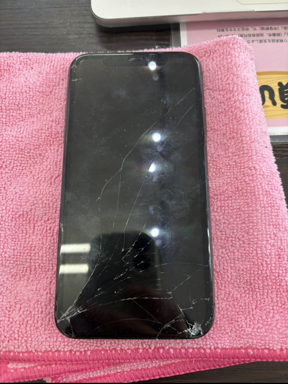 【iPhone11】ガラス割れ+液晶修理