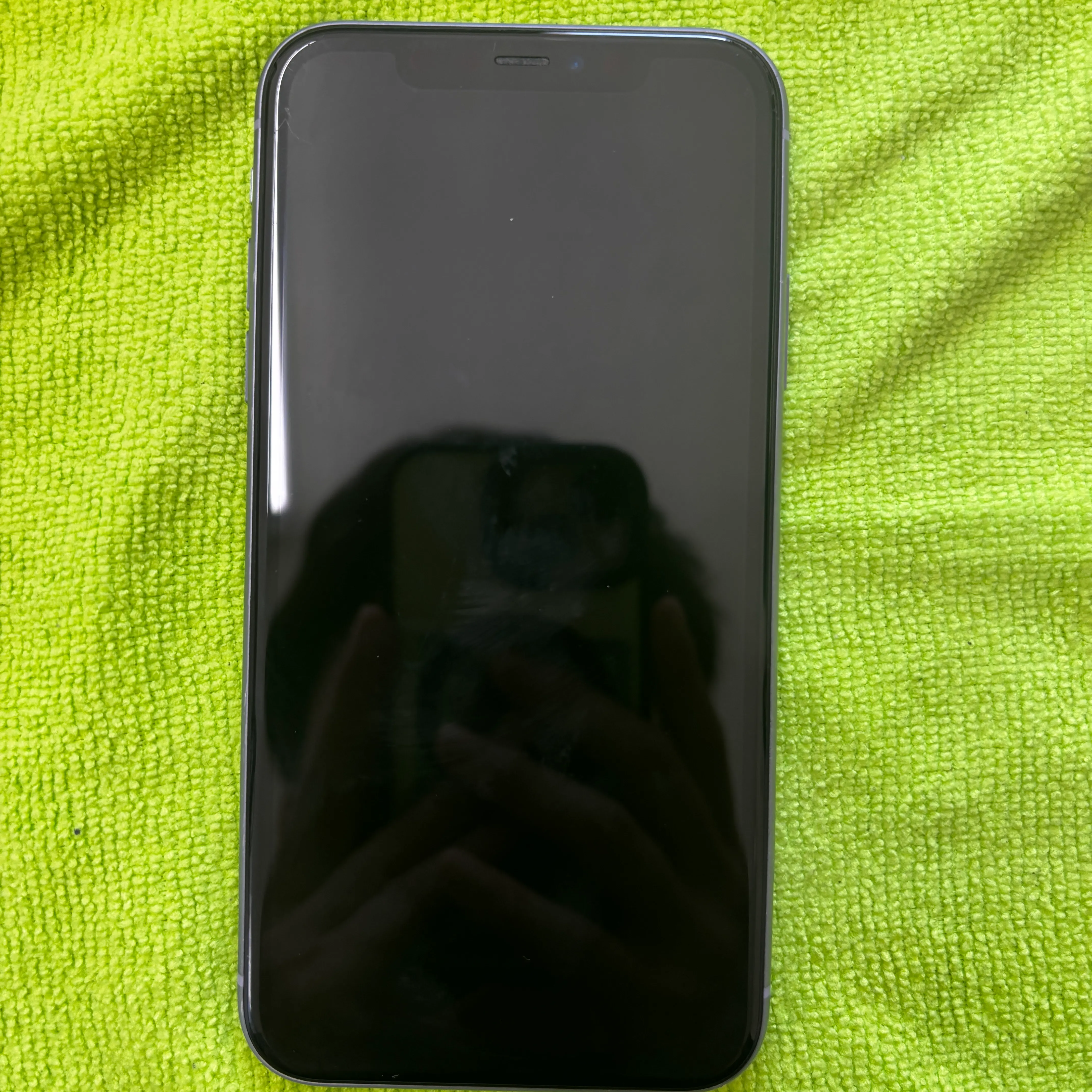 【iPhone 11】ガラス割れ+液晶修理